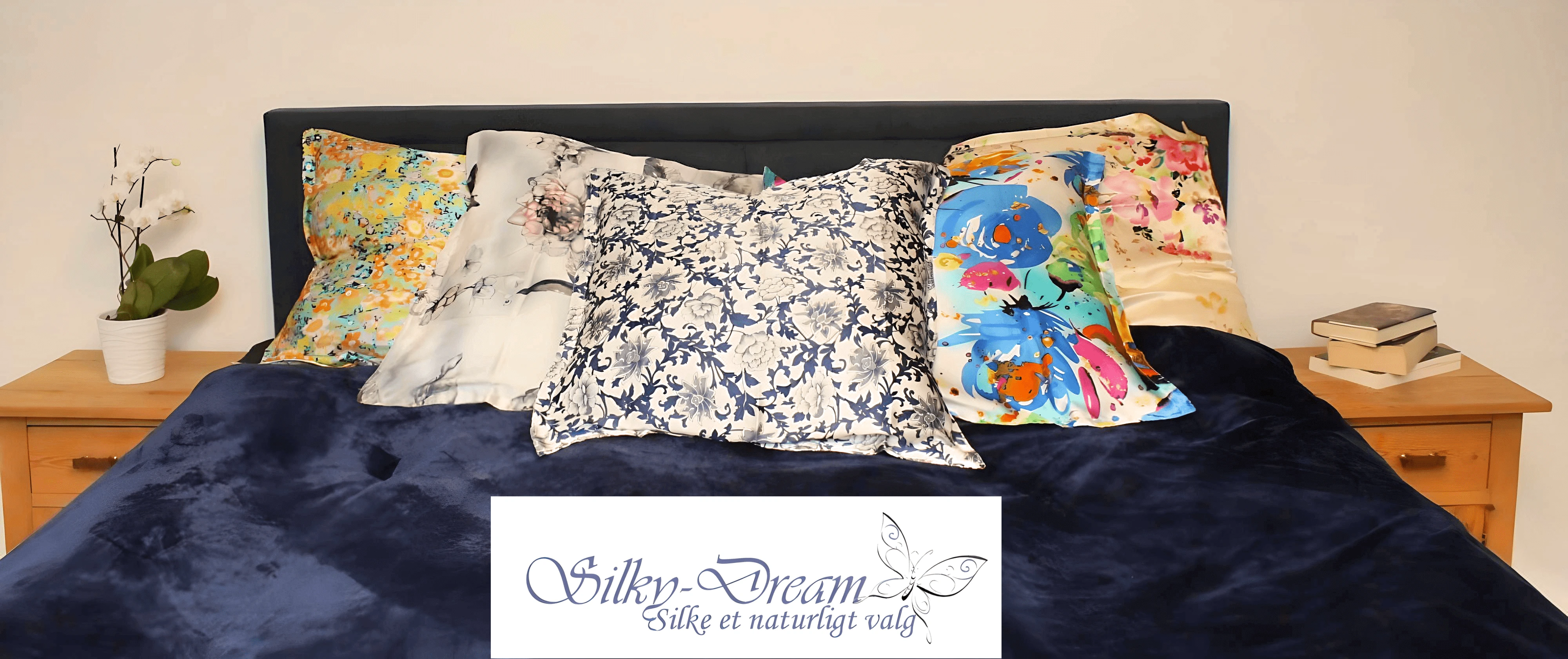 Silkepudebetraek i forskellige mønstre og farver