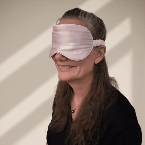 Silke SoveMaske -100% SilkeStof -100% SilkeFyld. Farve Rosa