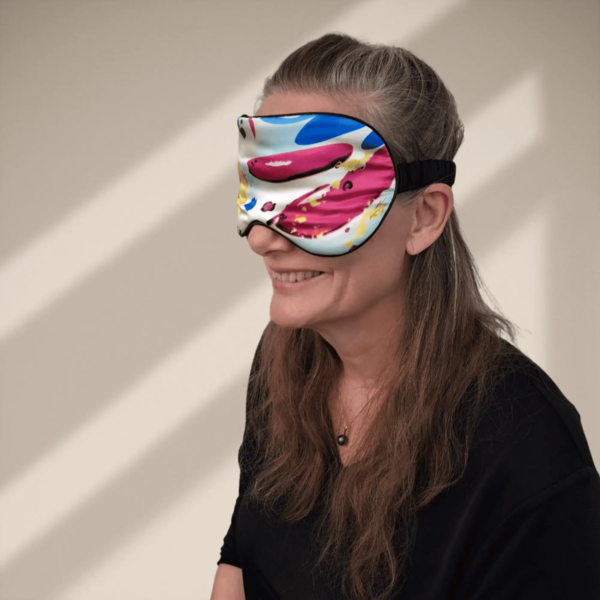 Silke SoveMaske -100% SilkeStof -100% SilkeFyld. Friske pink, røde og blå farver - Kunst